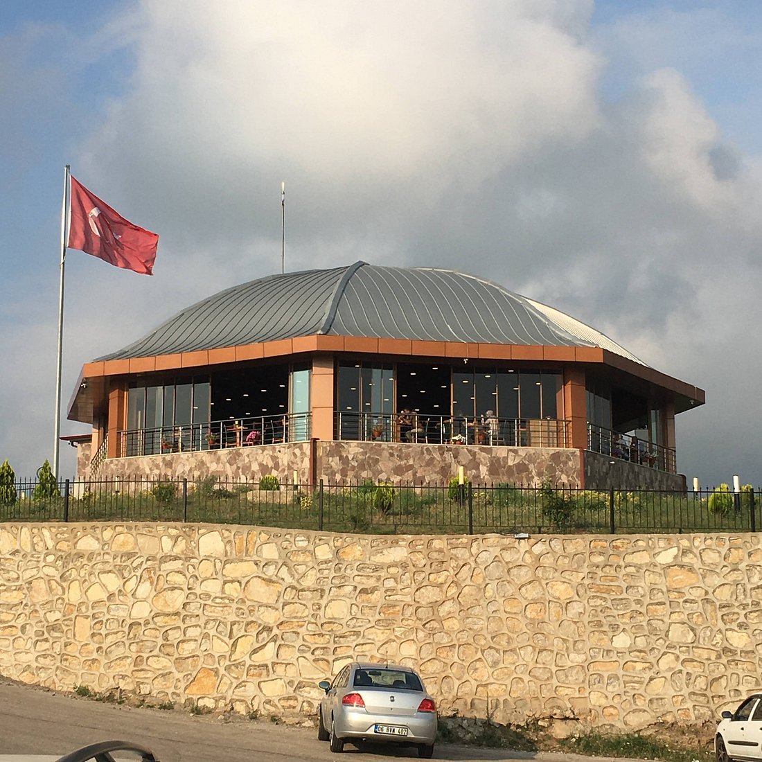 Tuğ Tepesi
