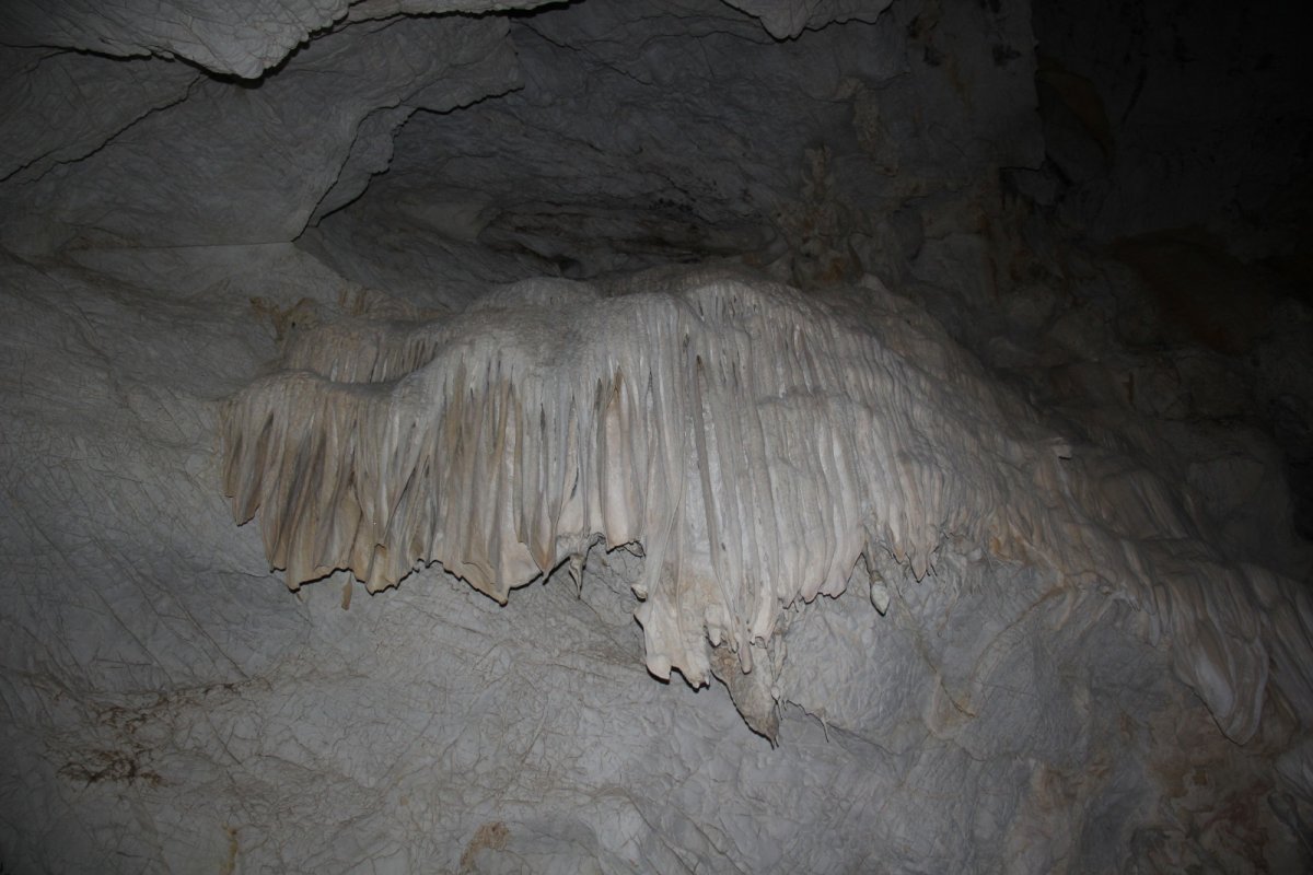 Kılıçlı Mağarası