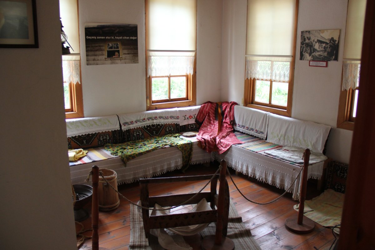 Rıfat Ilgaz Kültür ve Sanat Evi