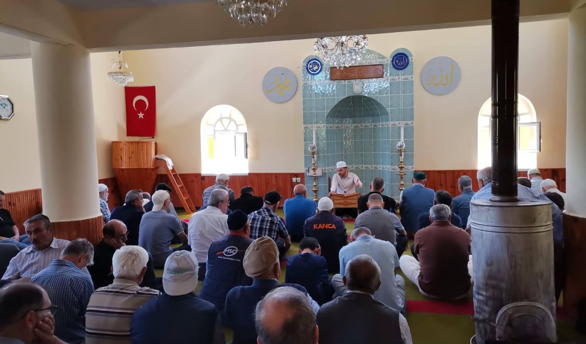Cenazede Duygu Dolu Vaaz: Ölüm ve İman Vurgusu