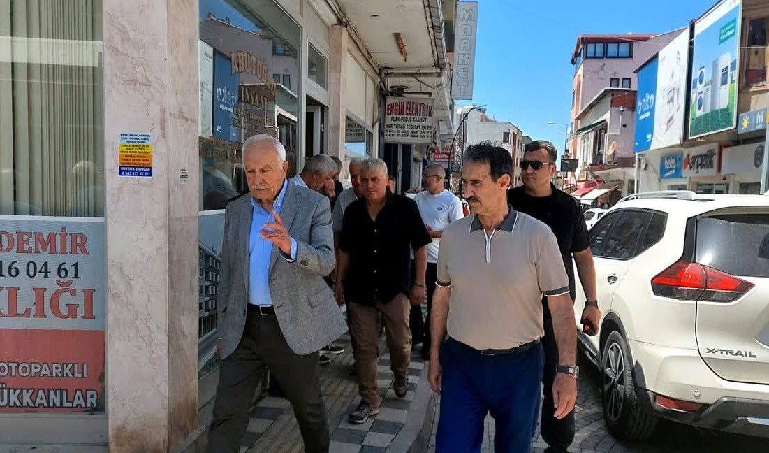 Murat Başesgioğlu Cide'de: Hem Cenazeye Katıldı Hem Selzedeleri Ziyaret Etti